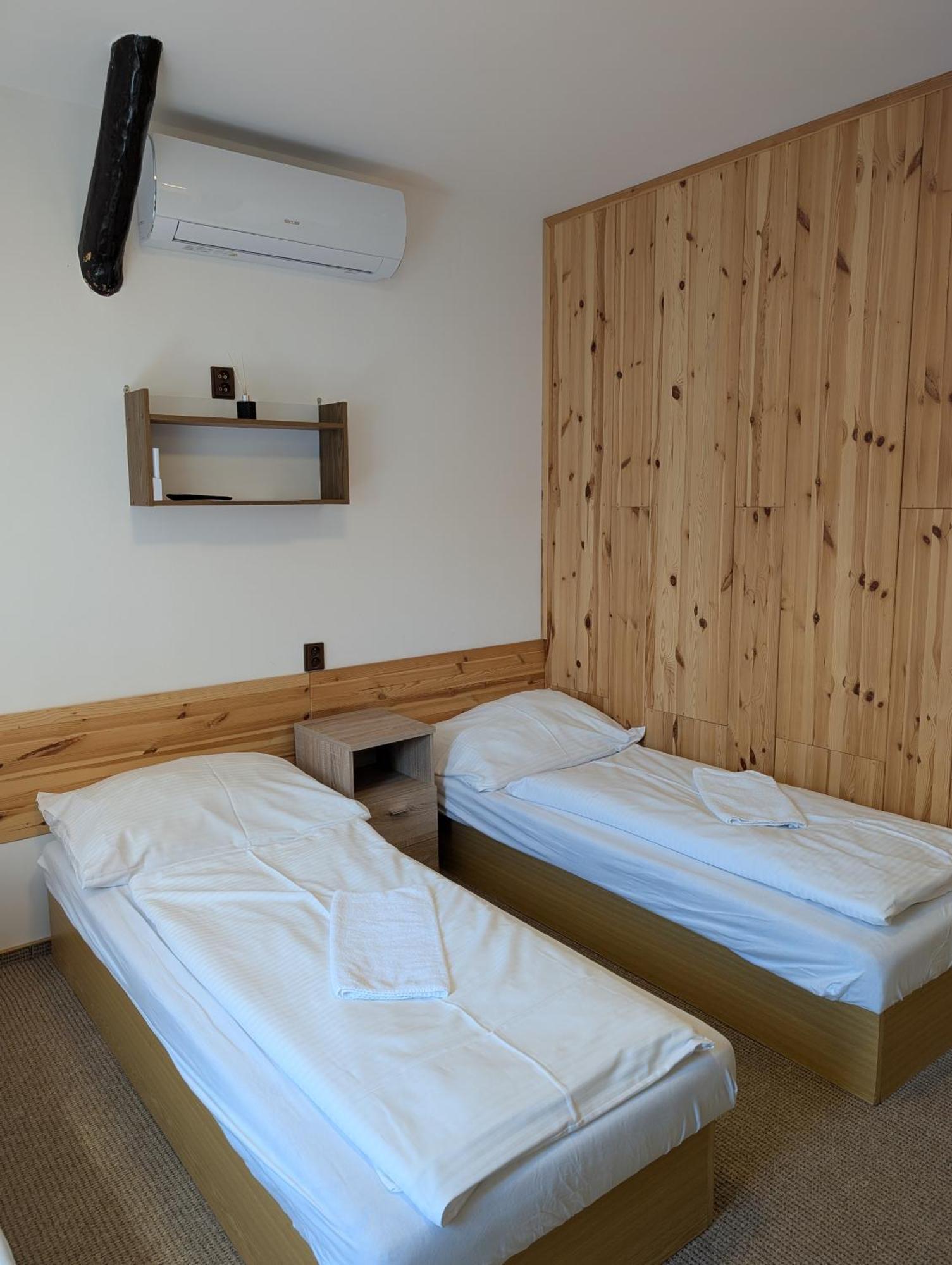 Pension Harcovna Frýdlant nad Ostravicí 外观 照片